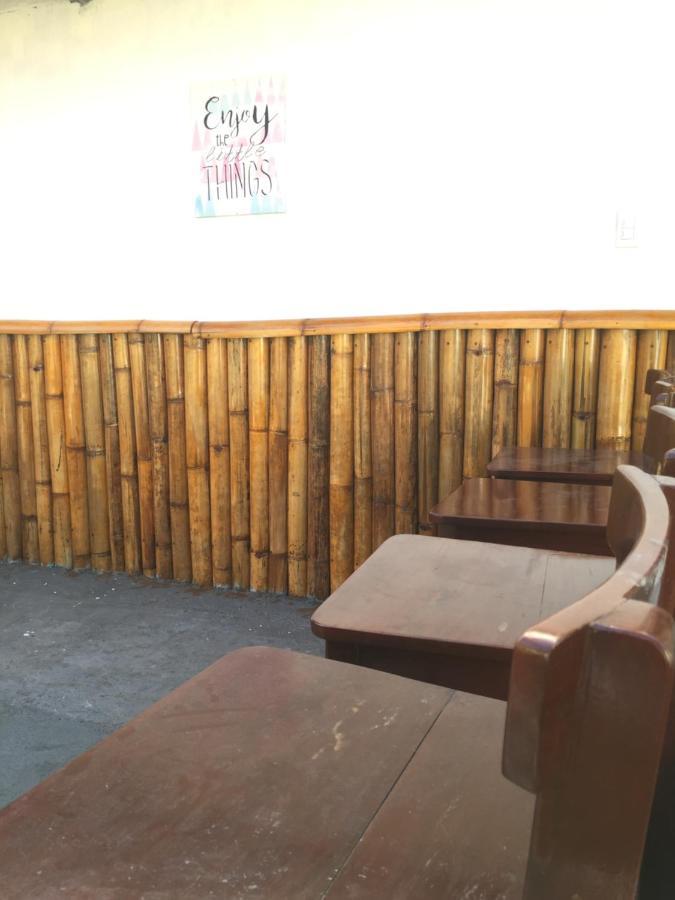 Bohemian Bohol Hostel Đảo Đảo Panglao Ngoại thất bức ảnh